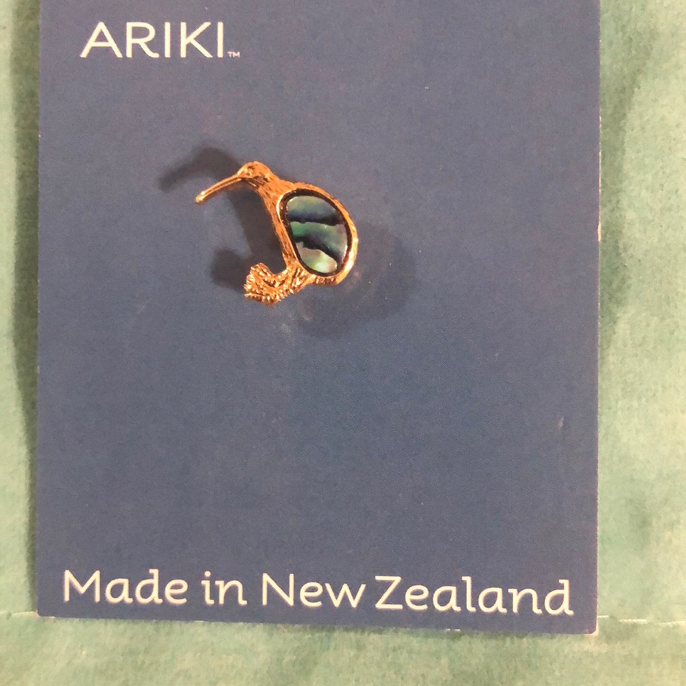 New Zealand made Kiwi Bird Paua shell stickpin